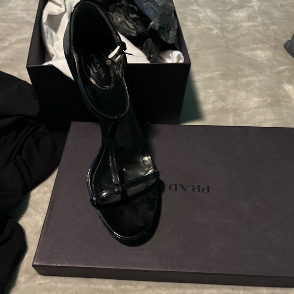 Black Prada sandal - Picture 4 of 5